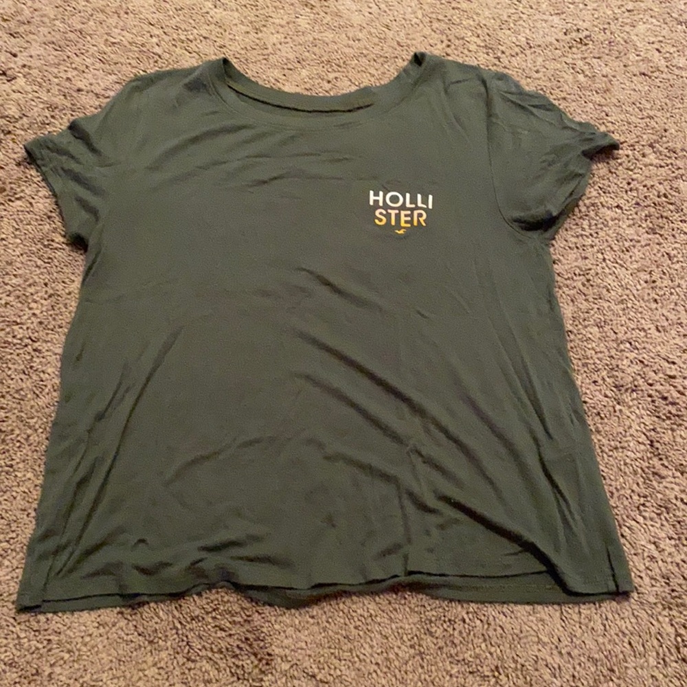 Hollister flowy tee